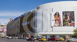 ¿Cuál es el proceso para poner una máquina vending en un centro comercial?